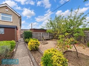 Rear garden- click for photo gallery